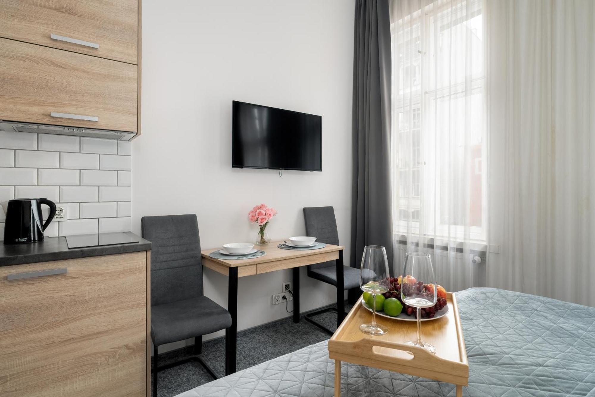 Very Berry - Glogowska 39-5 - Targowe, Self Check In 24h Apartament