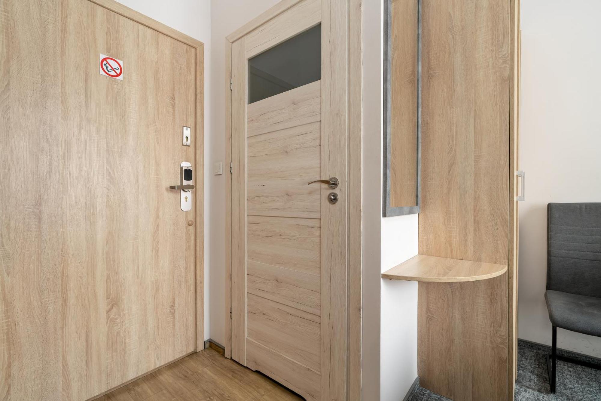 Apartament Very Berry - Glogowska 39-5 - Targowe, Self Check In 24h